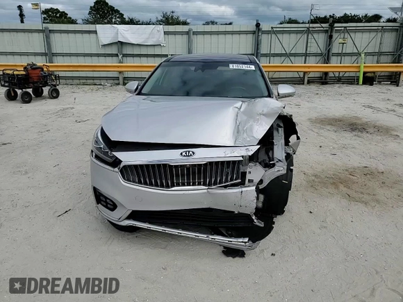 2017 Kia Cadenza Limited with VIN KNALC4J11H5066832, listed as a Copart auction lot 81052144 with 52,580 mi miles and Salvage Title. Bid and sale history available at carsss.com. Image 10.