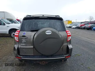 2011 Toyota RAV4 with VIN 2T3BK4DV1BW048945, listed as a IAAI auction lot 42047540 with 215,032 mi miles. Bid and sale history available at carsss.com. Image 16.