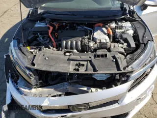 2018 Honda Clarity Plug-In Hybrid Touring with VIN JHMZC5F33JC001784, listed as a Copart auction lot 77153664 with 42,536 mi miles and Salvage Title. Bid and sale history available at carsss.com. Image 12.