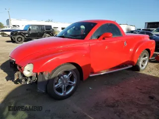 2005 Chevrolet SSR LS z VIN 1GCES14H25B115085, wystawiony jako Copart lot #81590824 z przebiegiem 114 097 mil mil oraz Szkoda całkowita • Salvage title. Historia ofert i sprzedaży dostępna na DreamBid. Obrazek 1.