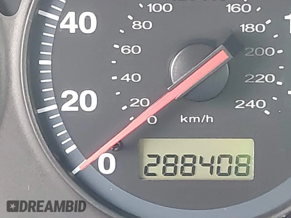2001 Honda Civic LX with VIN 1HGES15511L023007, listed as a IAAI auction lot 41577660 with 288,408 mi miles. Bid and sale history available at carsss.com. Image 15.