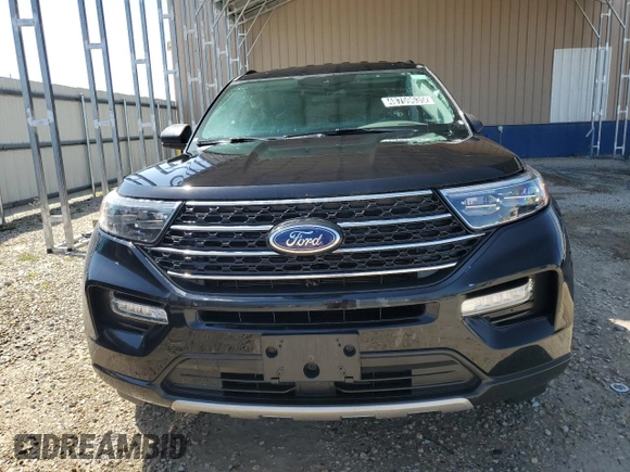 2023 Ford Explorer XLT with VIN 1FMSK7DH8PGA87705, listed as a Copart auction lot 48759635 with 41,709 mi miles and Salvage Title. Bid and sale history available at carsss.com. Image 5.