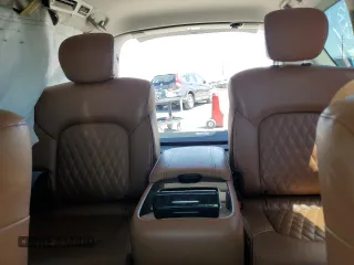 2018 Infiniti QX80 z VIN JN8AZ2NF1J9663159, wystawiony jako Copart lot #57678515 z przebiegiem 109 584 mil mil oraz Szkoda całkowita • Salvage title. Historia ofert i sprzedaży dostępna na DreamBid. Obrazek 10.