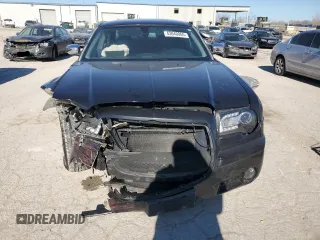 2006 Chrysler 300 C with VIN 2C3KA63H16H464384, listed as a Copart auction lot 43040065 with 177,664 mi miles and Salvage Title. Bid and sale history available at carsss.com. Image 5.