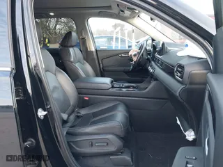 2024 Honda Pilot Touring with VIN 5FNYG1H72RB007519, listed as a IAAI auction lot 40973780 with 24,908 mi miles. Bid and sale history available at carsss.com. Image 5.