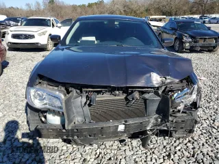 2016 Chrysler 300 Limited with VIN 2C3CCARG3GH208328, listed as a Copart auction lot 42081985 with 118,382 mi miles and Salvage Title. Bid and sale history available at DreamBid. Image 5.
