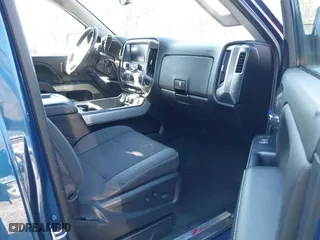 2018 Chevrolet Silverado 1500 LT with VIN 1GCVKRECXJZ240967, listed as a IAAI auction lot 41652784 with 92,395 mi miles. Bid and sale history available at carsss.com. Image 5.