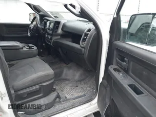 2021 Ram 2500 Tradesman with VIN 3C6UR5HL9MG582014, listed as a IAAI auction lot 41341443 with 127,007 mi miles and . Bid and sale history available at DreamBid. Image 5.
