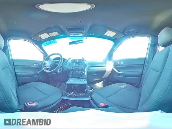 2017 Ford Police Interceptor Utility z VIN 1FM5K8AR0HGA89434, wystawiony jako Copart lot #54293765 z przebiegiem 142 813 mil mil oraz Szkody całkowita. Historia ofert i sprzedaży dostępna na DreamBid. Obrazek 15.