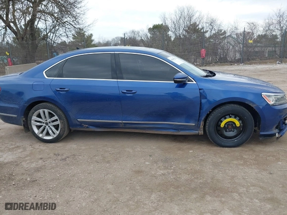 2017 Volkswagen Passat 1.8T SE w/Technology with VIN 1VWGT7A38HC032127, listed as a IAAI auction lot 41899243 with 105,004 mi miles. Bid and sale history available at carsss.com. Image 13.