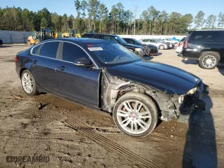 2016 Jaguar XF 35t Prestige with VIN SAJBE4BVXGCY13334, listed as a Copart auction lot 45523235 with 106,632 mi miles and Salvage Title. Bid and sale history available at carsss.com. Image 4.