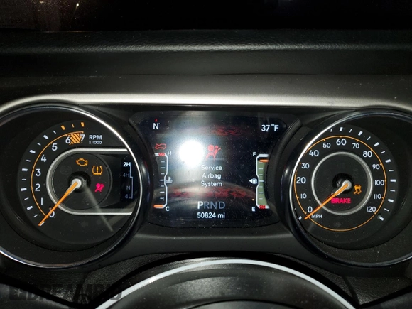 2021 Jeep Wrangler Unlimited 80th Anniversary with VIN 1C4HJXDN1MW738407, listed as a Copart auction lot 46140325 with 50,824 mi miles and Salvage title. Bid and sale history available at DreamBid. Image 9.