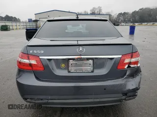 2010 Mercedes-Benz E 550 Luxury with VIN WDDHF7CB9AA030137, listed as a Copart auction lot 86839044 with 223,094 mi miles and Salvage Title. Bid and sale history available at DreamBid. Image 6.