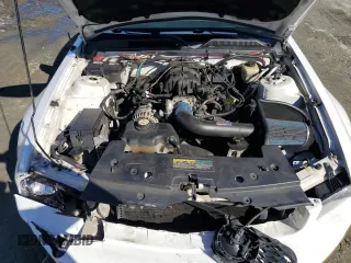 2007 Ford Mustang Deluxe with VIN 1ZVFT80N875311830, listed as a Copart auction lot 87480934 with 204,184 mi miles and Salvage Title. Bid and sale history available at carsss.com. Image 11.