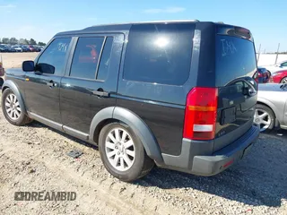 2006 Land Rover LR3 SE with VIN SALAE25476A402462, listed as a IAAI auction lot 41193417 with 251,748 mi miles. Bid and sale history available at carsss.com. Image 3.