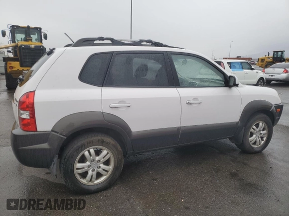 2006 Hyundai Tucson GLS with VIN KM8JN12D56U252660, listed as a Copart auction lot 45330325 with 125,136 mi miles and Salvage Title. Bid and sale history available at carsss.com. Image 3.