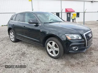 2012 Audi Q5 3.2L Premium Plus with VIN WA1DKAFP2CA040692, listed as a IAAI auction lot 42103532 with 177,382 mi miles. Bid and sale history available at carsss.com. Image 1.