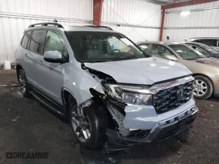 2022 Honda Passport EX-L with VIN 5FNYF7H52NB000679, listed as a IAAI auction lot 41449757 with 38,672 mi miles. Bid and sale history available at carsss.com. Image 1.