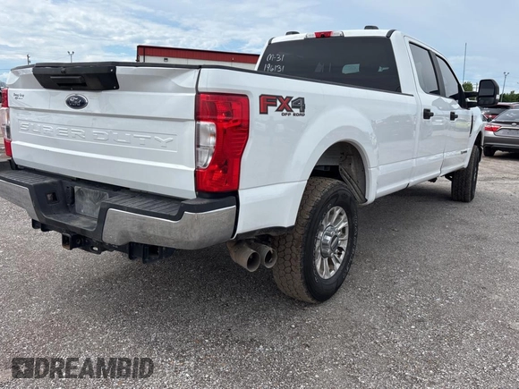 2022 Ford Super Duty F-250 SRW XL with VIN 1FT7W2BT0NEE18083, listed as a Copart auction lot 55780575 with 88,617 mi miles and Clean Title. Bid and sale history available at carsss.com. Image 4.