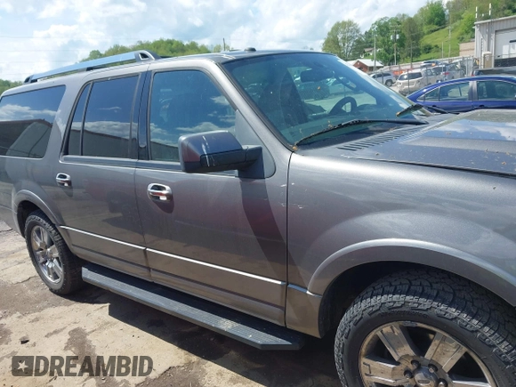 2010 Ford Expedition Max Limited z VIN 1FMJK2A59AEA06884, wystawiony jako IAAI lot #42166507 z przebiegiem 104 712 mil mil oraz . Historia ofert i sprzedaży dostępna na DreamBid. Obrazek 14.