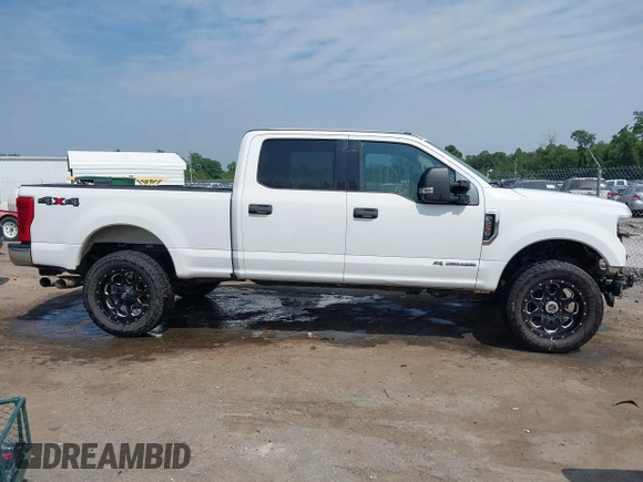 2018 Ford F-250 XL with VIN 1FT7W2BT2JEC44026, listed as a IAAI auction lot 42420391 with 178,970 mi miles and . Bid and sale history available at DreamBid. Image 14.