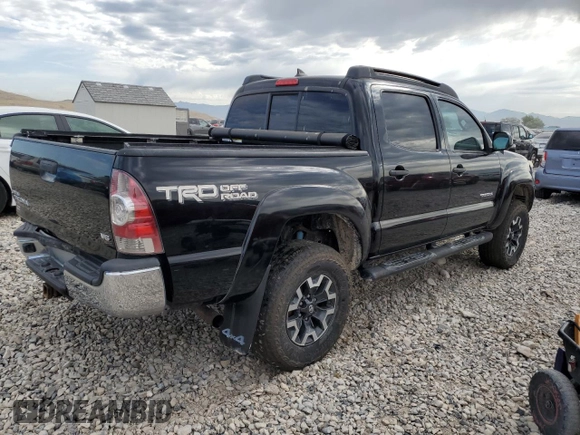 2014 Toyota Tacoma with VIN 3TMLU4EN8EM145918, listed as a Copart auction lot 60435105 with 121,046 mi miles and Salvage title. Bid and sale history available at DreamBid. Image 3.