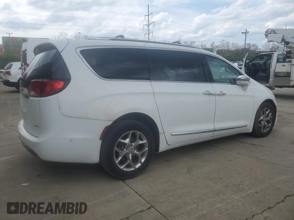 2017 Chrysler Pacifica Limited with VIN 2C4RC1GG6HR504447, listed as a Copart auction lot 53864345 with 122,164 mi miles and Clean Title. Bid and sale history available at DreamBid. Image 3.