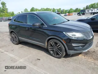 2017 Lincoln MKC Reserve z VIN 5LMTJ3DH9HUL21768, wystawiony jako IAAI lot #42081970 z przebiegiem 84 798 mil mil oraz . Historia ofert i sprzedaży dostępna na DreamBid. Obrazek 1.