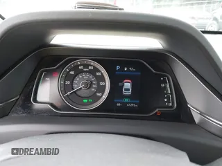 2020 Hyundai Ioniq Blue z VIN KMHC65LC0LU233688, wystawiony jako IAAI lot #42573852 z przebiegiem 61 293 mil mil oraz . Historia ofert i sprzedaży dostępna na DreamBid. Obrazek 7.