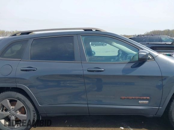 2016 Jeep Cherokee Latitude with VIN 1C4PJMCB2GW357736, listed as a IAAI auction lot 42017755 with 97,650 mi miles. Bid and sale history available at carsss.com. Image 13.