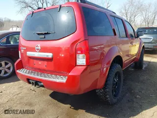 2011 Nissan Pathfinder Silver with VIN 5N1AR1NB9BC621681, listed as a IAAI auction lot 41766237 with 150,135 mi miles. Bid and sale history available at carsss.com. Image 4.
