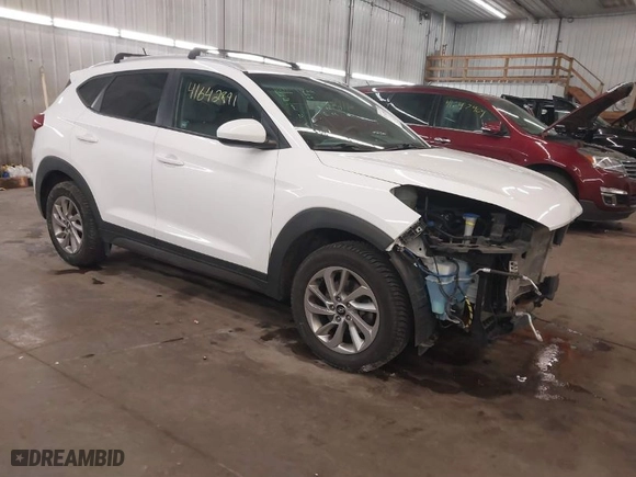2016 Hyundai Tucson SE with VIN KM8J33A48GU117807, listed as a IAAI auction lot 41642891 with 142,371 mi miles. Bid and sale history available at carsss.com. Image 1.