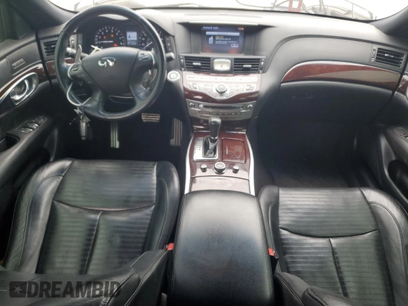 2016 Infiniti Q70 z VIN JN1BY1AP8GM221340, wystawiony jako Copart lot #48466255 z przebiegiem 103 723 mil mil oraz Szkoda całkowita • Salvage title. Historia ofert i sprzedaży dostępna na DreamBid. Obrazek 8.