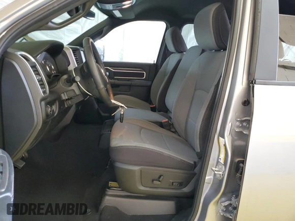 2024 Ram 2500 Big Horn с VIN 3C6UR5DJ3RG353713, выставлен на аукционе Copart как лот 63202265 с пробегом 5 551 миль миль и Чистый • Clean title. История ставок и продаж доступна на DreamBid. Изображение 7.