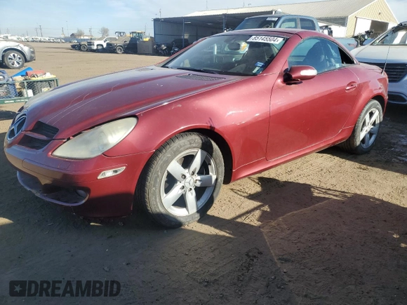 2007 Mercedes-Benz SLK-Class 3.0L with VIN WDBWK54FX7F137632, listed as a Copart auction lot 85145504 with 124,940 mi miles and Clean Title. Bid and sale history available at carsss.com. Image 1.