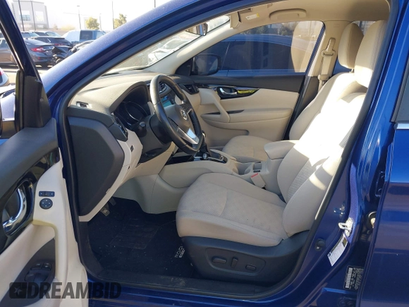 2020 Nissan Rogue Sport SV with VIN JN1BJ1CV8LW270536, listed as a IAAI auction lot 41859191 with 32,395 mi miles. Bid and sale history available at carsss.com. Image 5.