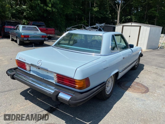 1975 Mercedes-Benz SL with VIN 10704412027415, listed as a Copart auction lot 82576724 with 105,242 mi miles and Clean title. Bid and sale history available at DreamBid. Image 4.