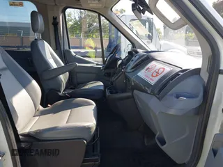 2016 Ford Transit XL z VIN 1FMZK1CM2GKA04986, wystawiony jako IAAI lot #42238524 z przebiegiem 415 920 mil mil oraz . Historia ofert i sprzedaży dostępna na DreamBid. Obrazek 5.