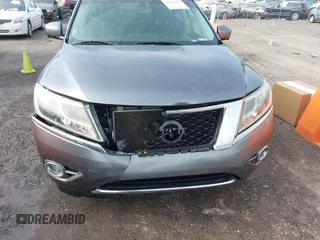 2016 Nissan Pathfinder SV with VIN 5N1AR2MN9GC629224, listed as a IAAI auction lot 42069279 with 172,227 mi miles. Bid and sale history available at carsss.com. Image 6.