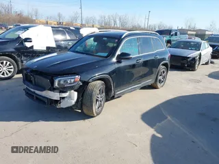 2021 Mercedes-Benz GLB 250 z VIN W1N4M4HB3MW107445, wystawiony jako IAAI lot #41747940 z przebiegiem 103 514 mil mil oraz . Historia ofert i sprzedaży dostępna na DreamBid. Obrazek 17.