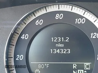 2010 Mercedes-Benz E-Class E 350 Luxury with VIN WDDHF8HBXAA251115, listed as a IAAI auction lot 41901802 with 134,323 mi miles. Bid and sale history available at carsss.com. Image 15.