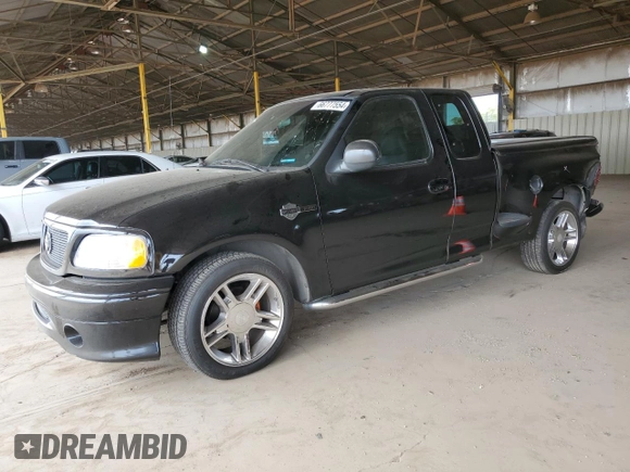 2000 Ford F-150 XL z VIN 2FTRX07L5YCB06306, wystawiony jako Copart lot #66777554 z przebiegiem Nie podano mil oraz Szkoda całkowita • Salvage title. Historia ofert i sprzedaży dostępna na DreamBid. Obrazek 1.