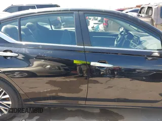 2023 Nissan Altima SV z VIN 1N4BL4DV2PN348799, wystawiony jako IAAI lot #42361675 z przebiegiem 54 285 mil mil oraz . Historia ofert i sprzedaży dostępna na DreamBid. Obrazek 12.