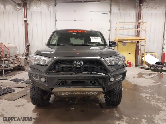 2019 Toyota 4Runner SR5 with VIN JTEBU5JR0K5620419, listed as a IAAI auction lot 41390848 with 93,507 mi miles. Bid and sale history available at carsss.com. Image 12.