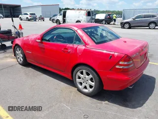 2003 Mercedes-Benz SLK 230 Kompressor z VIN WDBKK49F63F284252, wystawiony jako IAAI lot #42307320 z przebiegiem 180 893 mil mil oraz . Historia ofert i sprzedaży dostępna na DreamBid. Obrazek 3.