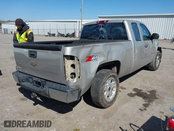 2009 Chevrolet Silverado 1500 LT with VIN 1GCEK29J29Z238478, listed as a IAAI auction lot 41838442 with 156,947 mi miles. Bid and sale history available at carsss.com. Image 4.