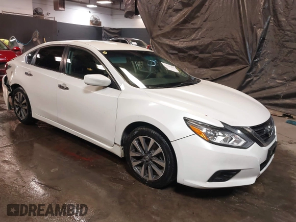 2017 Nissan Altima SV with VIN 1N4AL3AP6HC171487, listed as a IAAI auction lot 41503897 with 154,095 mi miles and . Bid and sale history available at carsss.com. Image 1.