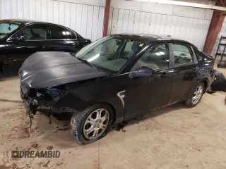 2008 Ford Focus SE z VIN 1FAHP35N38W235690, wystawiony jako Copart lot #57685735 z przebiegiem 2 036 707 mil mil oraz Czysty tytuł • Clean title. Historia ofert i sprzedaży dostępna na DreamBid. Obrazek 1.