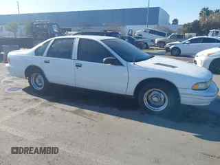 1996 Chevrolet Caprice Classic 1SA Special Value Pkg with VIN 1G1BL52P0TR108361, listed as a IAAI auction lot 41382798 with 111,577 mi miles. Bid and sale history available at carsss.com. Image 1.