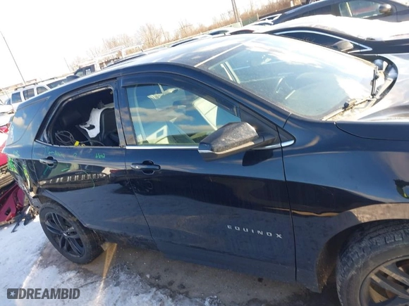 2020 Chevrolet Equinox LT with VIN 3GNAXUEVXLL255927, listed as a IAAI auction lot 41293179 with 124,181 mi miles. Bid and sale history available at carsss.com. Image 13.